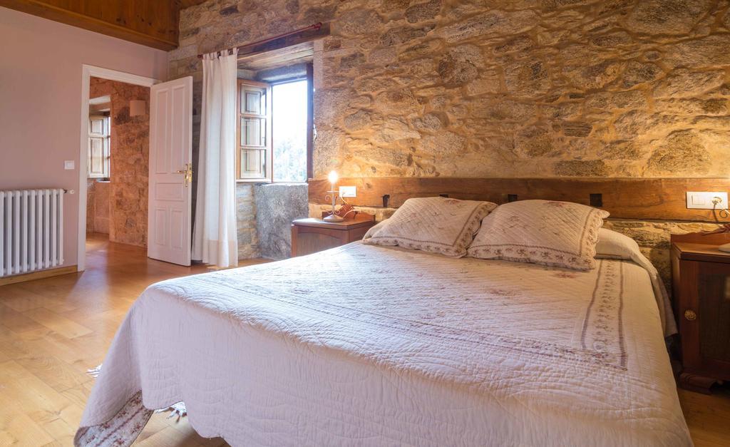 Casa Rural Grana Da Acea Monfero Quarto foto